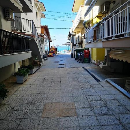 Gatos Beach Hotel Pefkochori Exterior photo